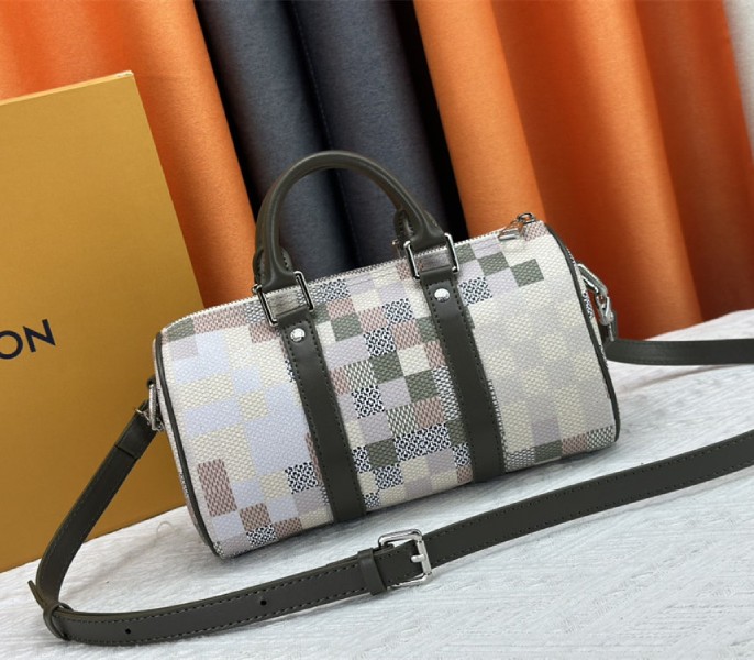 Louis Vuitton Damoflage Canvas Keepall Bandouliere 25 In Khaki