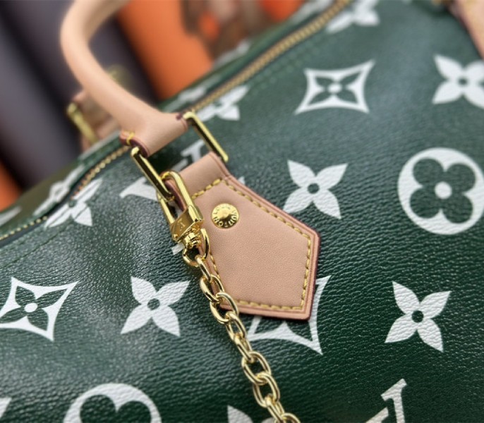 Louis Vuitton Speedy P9 Bandouliere 50 Bag In Green