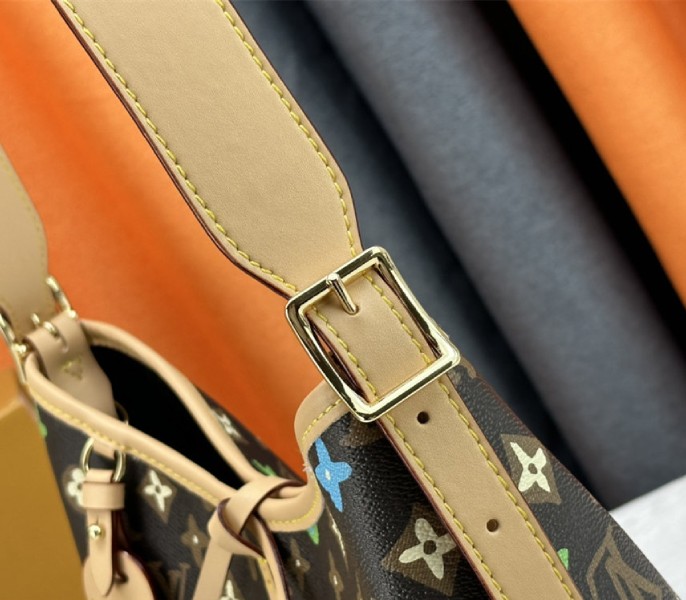 Louis Vuitton Monogram Craggy CarryAll PM Bag In Chocolate