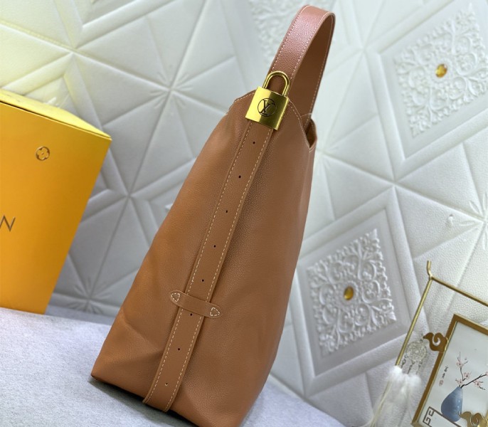 Louis Vuitton Low Key MM Hobo In Cognac Brown