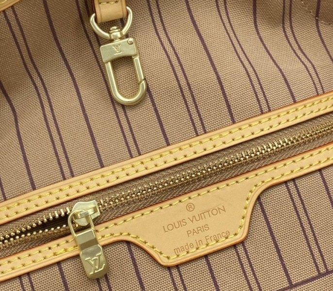 Louis Vuitton Monogram Canvas Neverfull MM Tote With Puppies