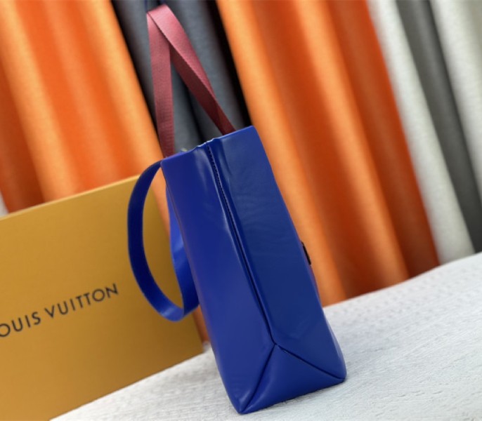 Louis Vuitton Other Leathers Shopper Cabas MM Tote In Blue