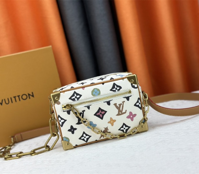 Louis Vuitton Monogram Craggy Mini Soft Trunk In Vanilla