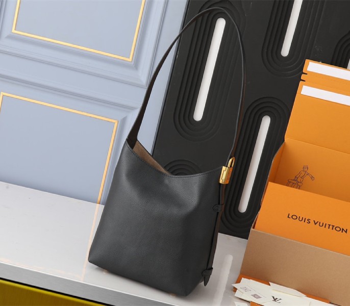 Louis Vuitton Low Key PM Hobo In Black