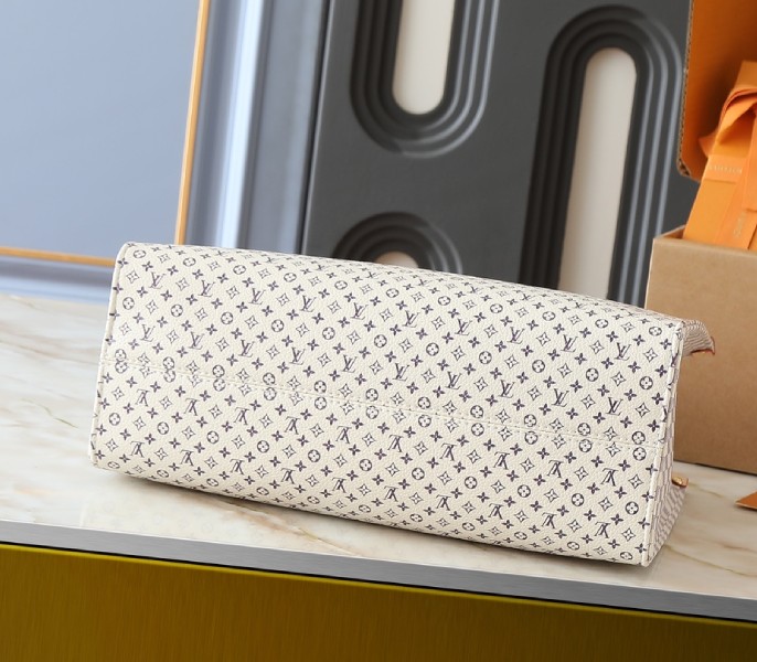 Romance OnTheGo MM In Sand And Azure Blue