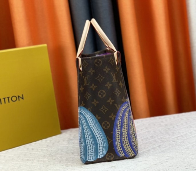 Louis Vuitton X YK Monogram Canvas Onthego MM Tote In Pumpkin