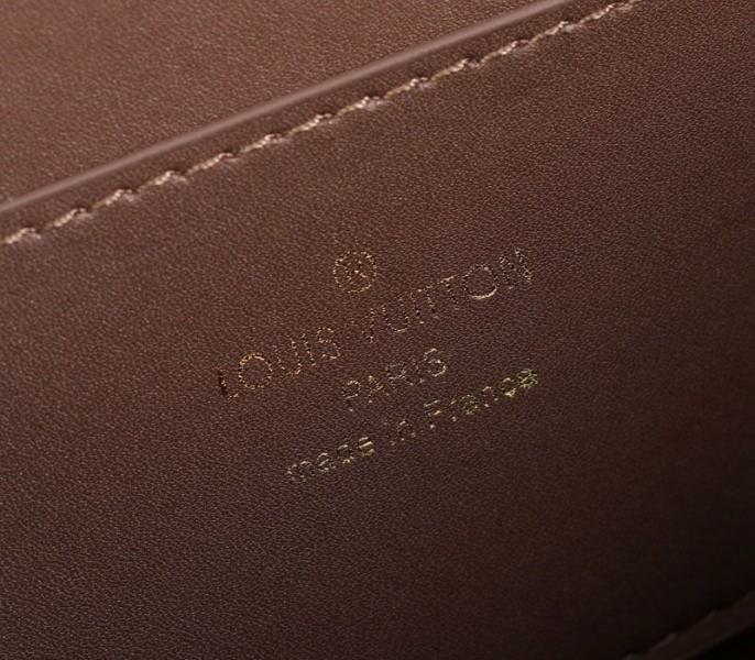 Louis Vuitton Twist One Handle MM Handbag In Beige