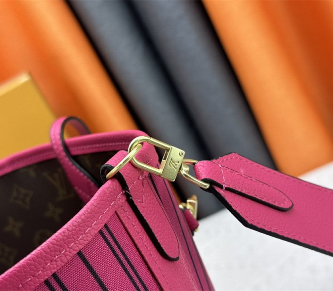 Louis Vuitton Neverfull Bandouliere Inside Out MM Tote In Monogram Canvas And Rose Pondichery Textile