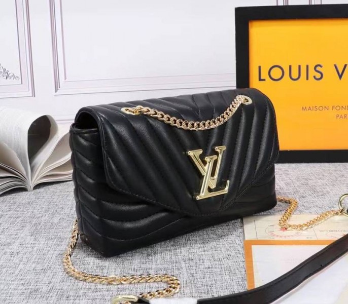 Louis Vuitton New Wave Chain Bag In Black