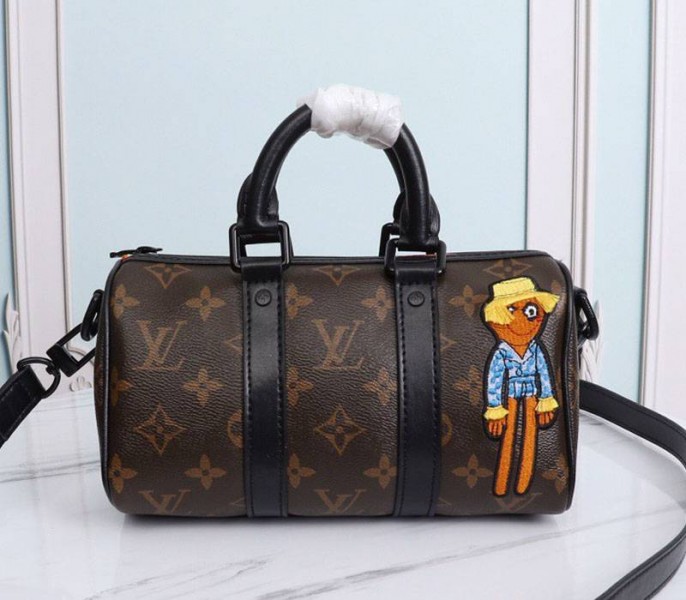 Louis Vuitton Monogram Canvas Mens Zoooom With Friends Nano Keepall Travel Bag