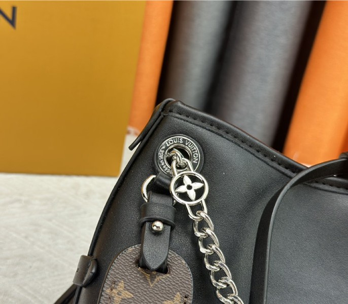 Louis Vuitton X TM CarryAll Vibe BB In Black
