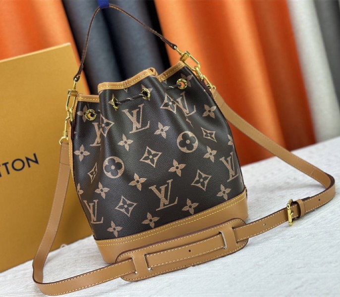 Replica LV Autres Cuirs Monogram Noe Cargo