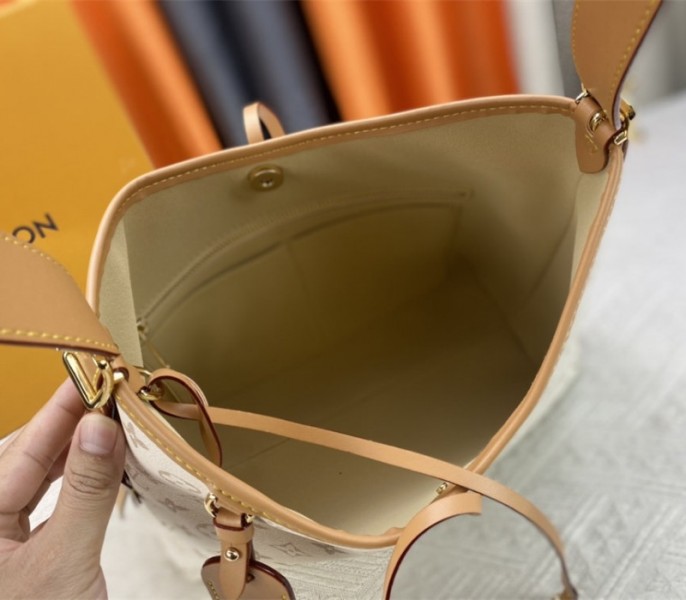 Louis Vuitton Monogram Dune CarryAll PM Bag