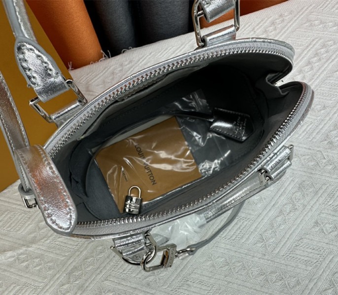 Louis Vuitton Other Monogram Canvas Alma BB