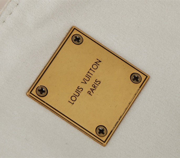 Louis Vuitton Low Key Cabas MM Bag In Quartz White