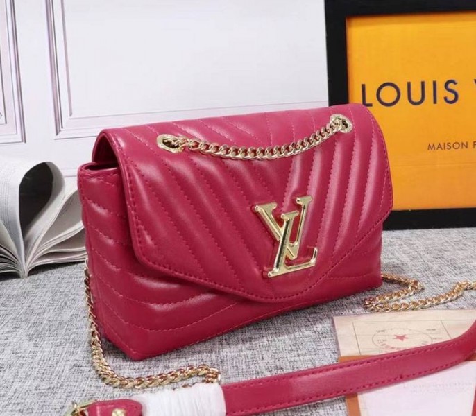 Louis Vuitton New Wave Chain Bag In Agathe Pink