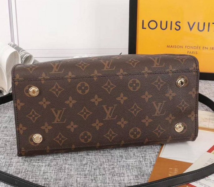 Louis Vuitton Monogram Canvas On My Side Bag
