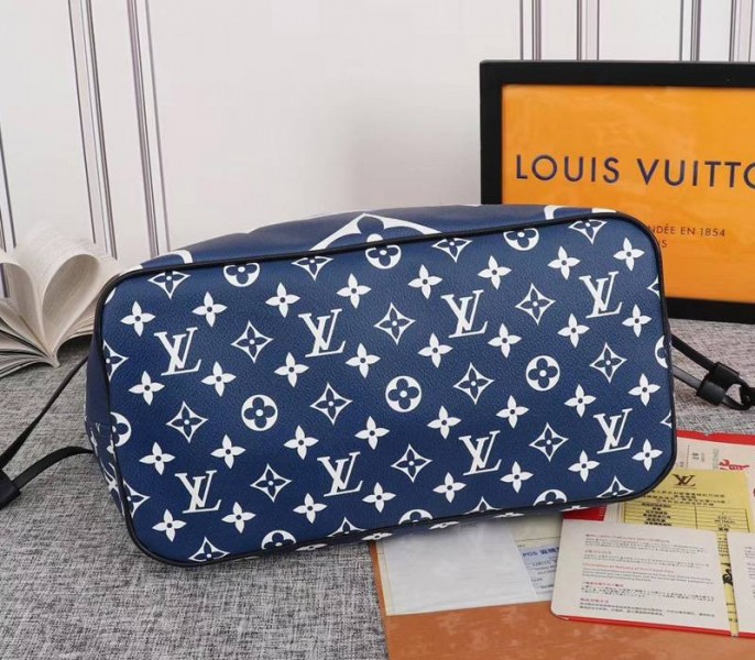 Louis Vuitton Seasonal Escale Neverfull MM Tote In Blue