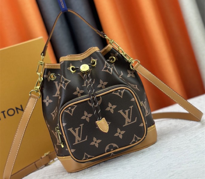 Replica LV Autres Cuirs Monogram Noe Cargo