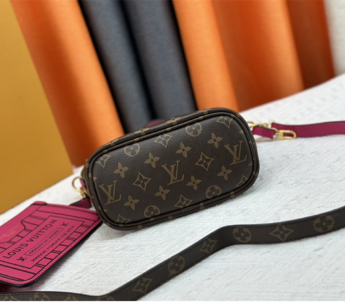Louis Vuitton Neverfull Bandouliere Inside Out BB Tote In Monogram Canvas And Rose Pondichery Leather