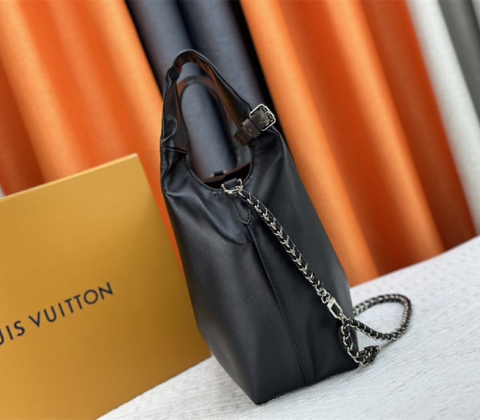 Louis Vuitton Atlantis Vibe MM In Black