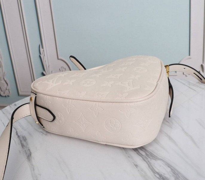 Louis Vuitton Monogram Empreinte Game On Coeur Bag In Cream