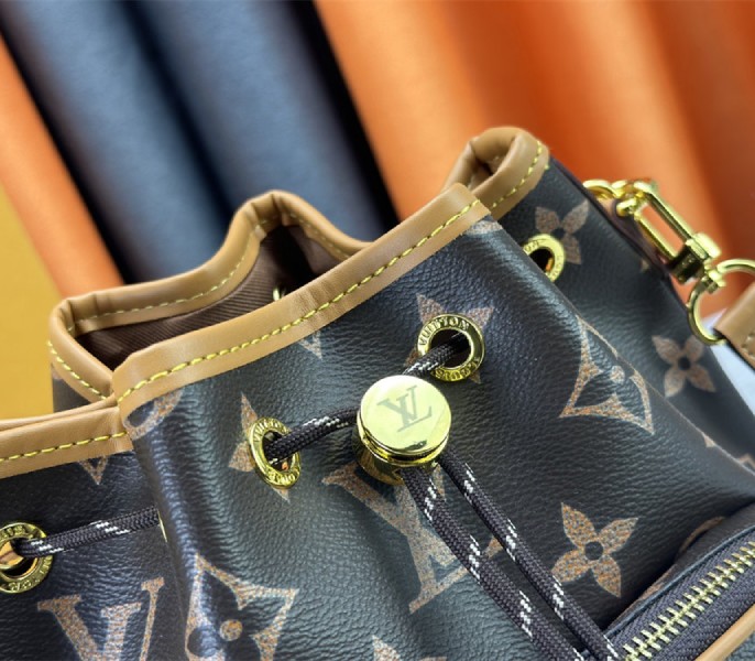 Replica LV Autres Cuirs Monogram Noe Cargo