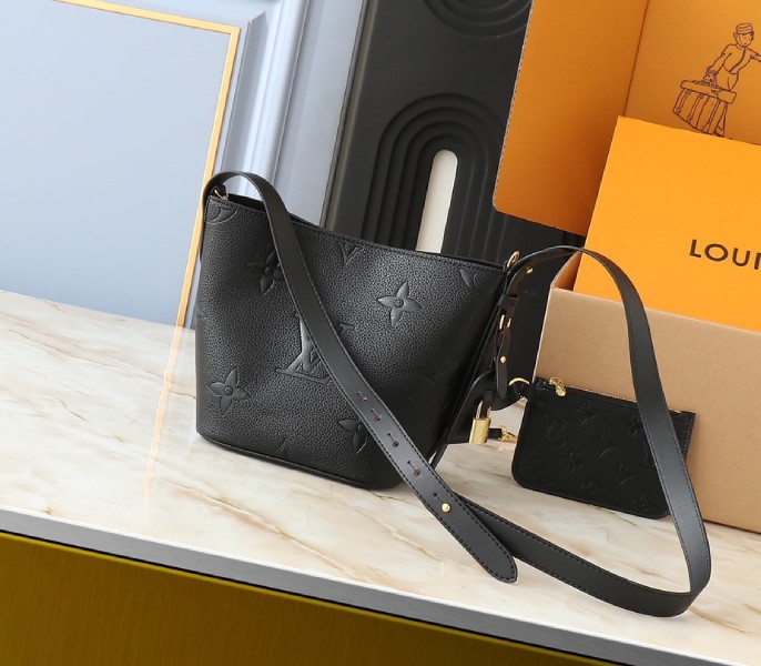 Monogram Empreinte All In BB In Black