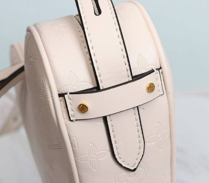 Louis Vuitton Monogram Empreinte Game On Coeur Bag In Cream