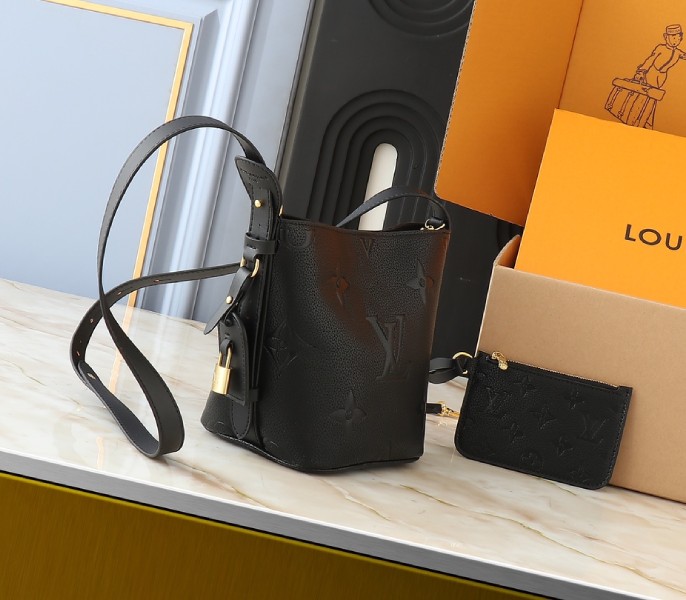 Monogram Empreinte All In BB In Black