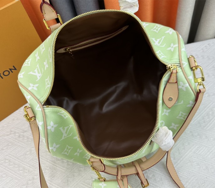 Louis Vuitton Speedy P9 Bandouliere 40 Bag In Light Green