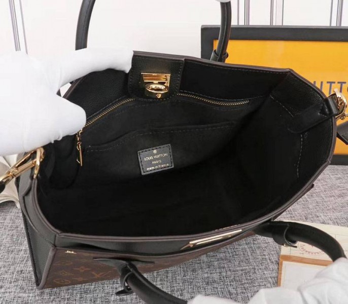 Louis Vuitton Monogram Canvas On My Side Bag