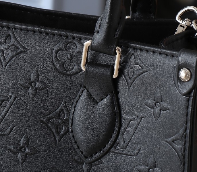 Summer 2025 OnTheGo PM Tote In Black