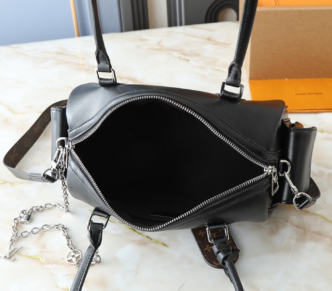 Vibe Speedy Cargo In Black