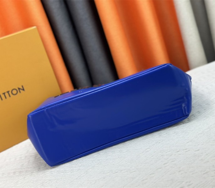 Louis Vuitton Other Leathers Shopper Cabas MM Tote In Blue