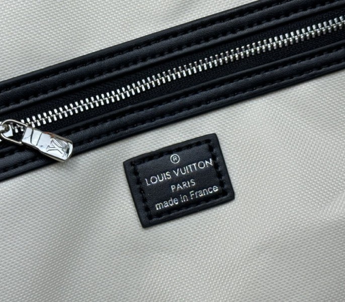 Louis Vuitton Brushed Monogram Leather Keepall Bandouliere 50 In Black