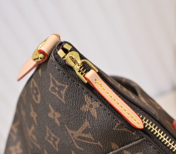 Monogram Canvas Turenne MM