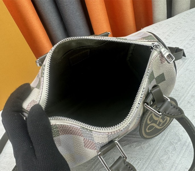 Louis Vuitton Damoflage Canvas Keepall Bandouliere 25 In Khaki