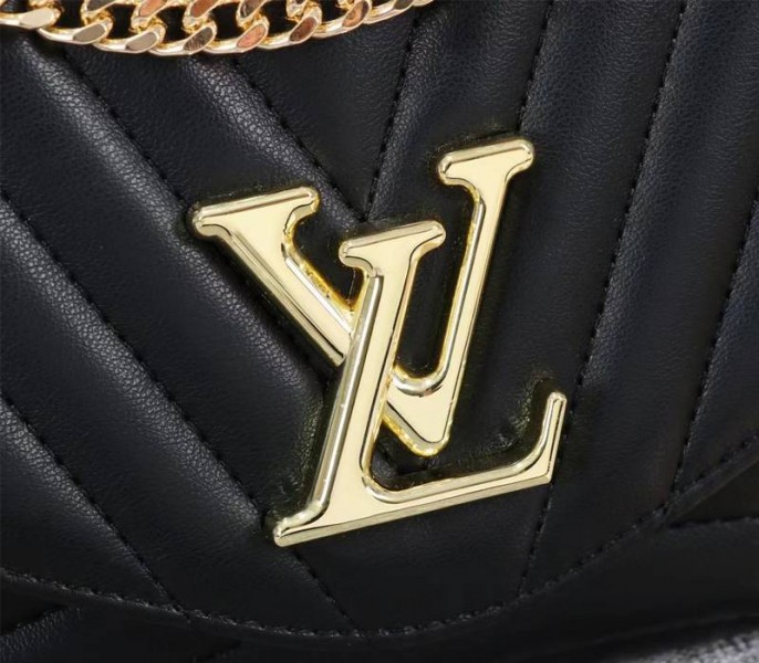 Louis Vuitton New Wave Chain Bag In Black