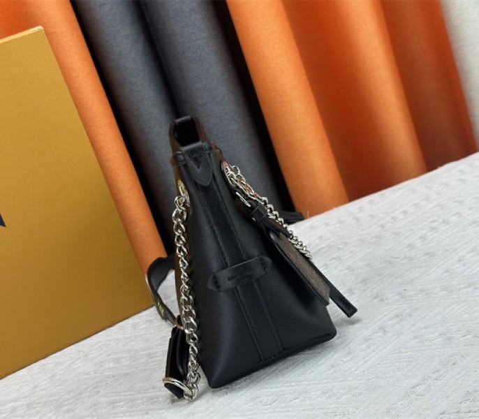 Louis Vuitton X TM CarryAll Vibe BB In Black