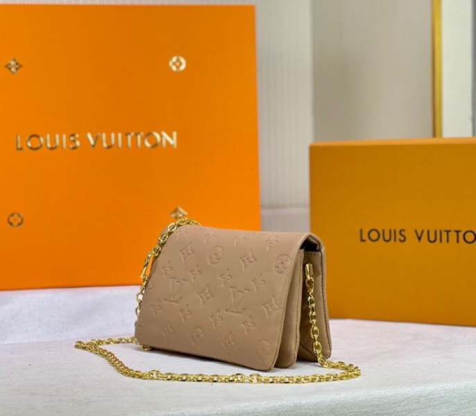 Louis Vuitton Coussin Pochette In Camel