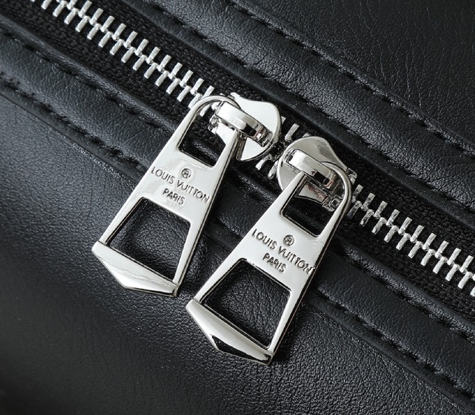 Vibe Speedy Cargo In Black