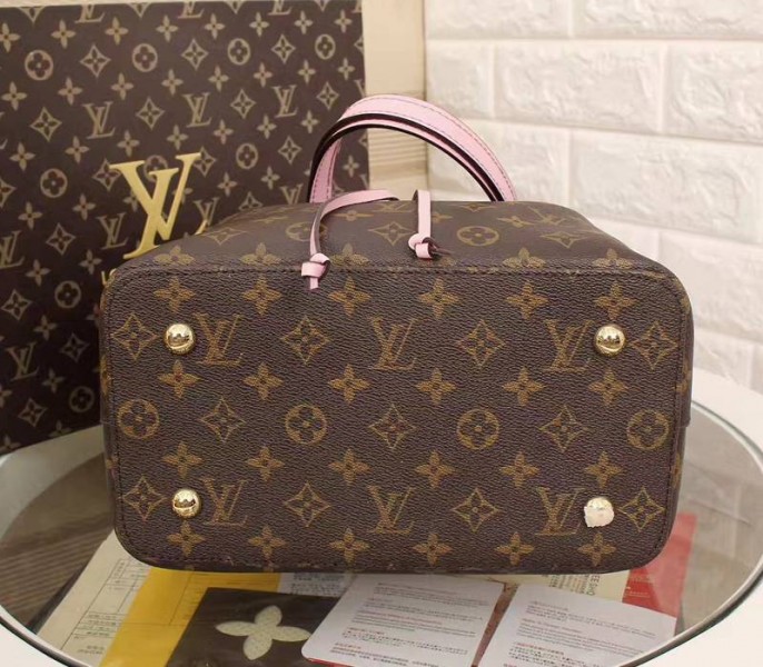 Louis Vuitton Monogram Canvas NeoNoe MM Bag In Rose Poudre