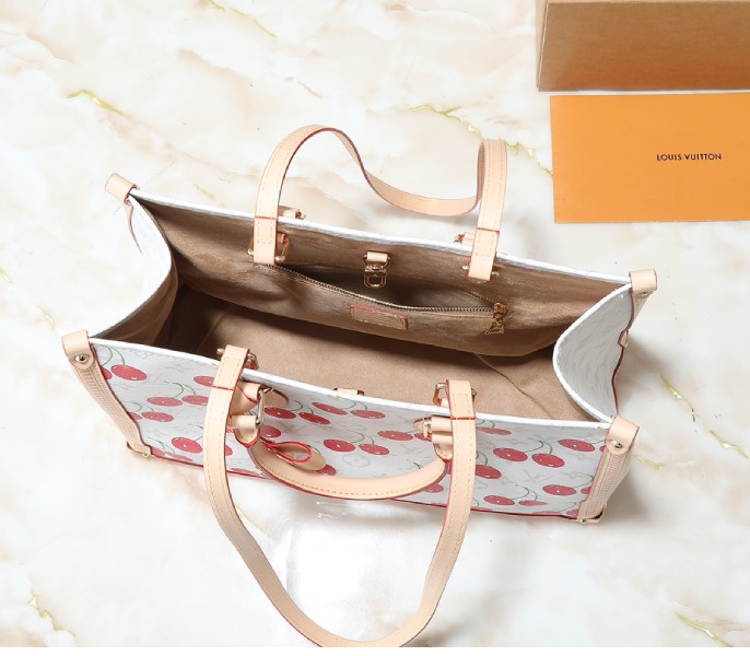 X TM Monogram Cherry Canvas Onthego MM In White Style 2