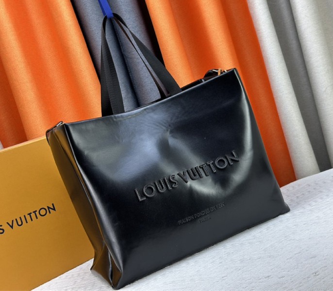 Louis Vuitton Other Leathers Shopper MM Tote In Black