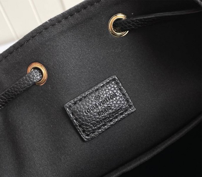 Louis Vuitton Lockme Bucket Bag In Black