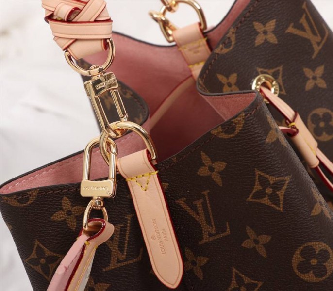 Louis Vuitton Monogram Canvas NeoNoe MM Bag