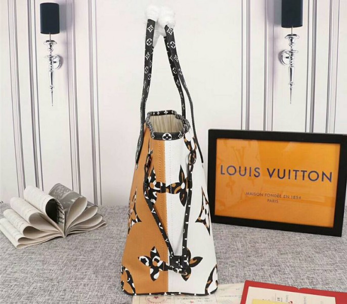 Louis Vuitton Giant Neverfull MM Tote In Cream And Caramel