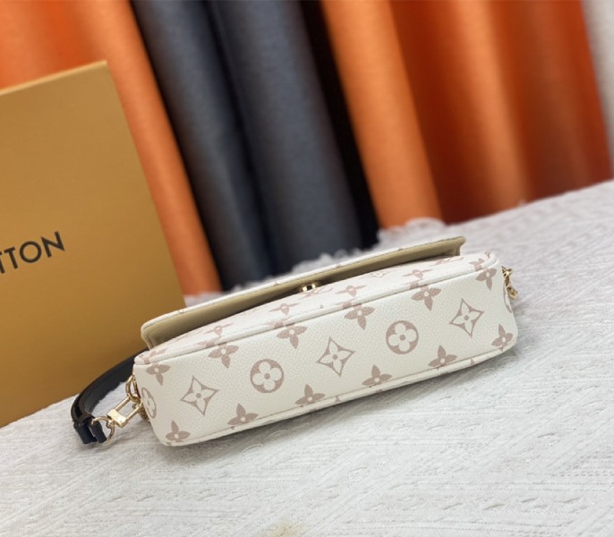 Louis Vuitton Monogram Dune Canvas Ivy Wallet With Chain And Strap