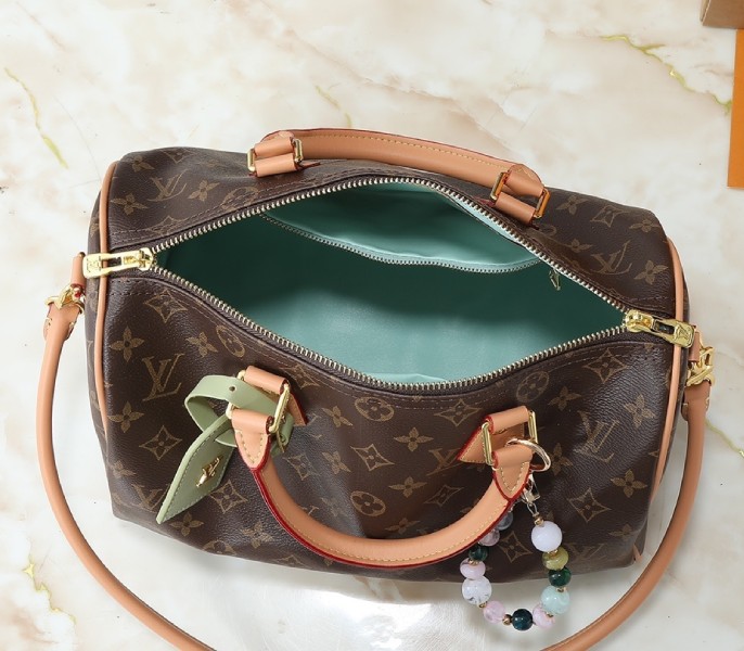 Monogram Canvas Speedy Soft 30 Lucky